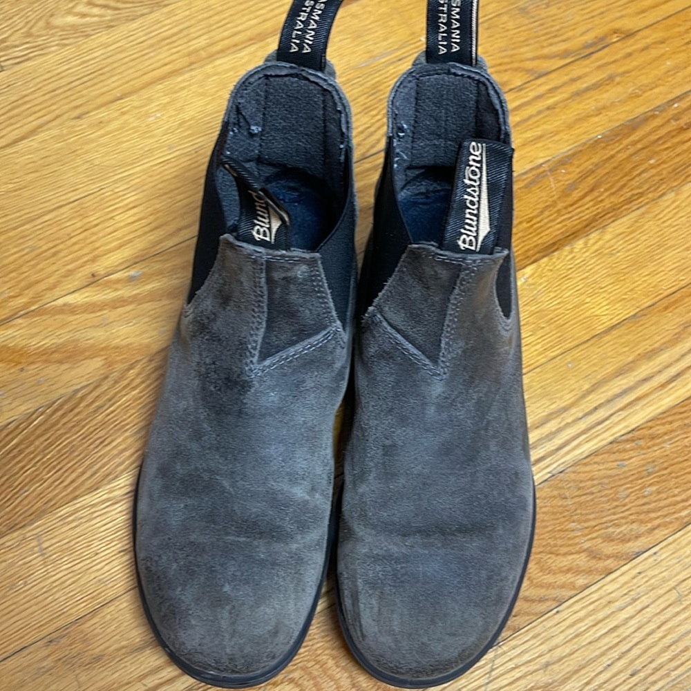 Steel gray blundstones